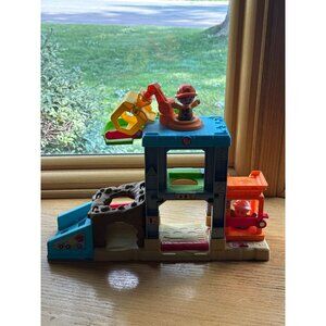 Fisher-Price Little People Load Up n Learn Construction Site Playset